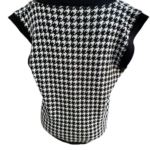 NAANAA Med/Lge Black & White Houndstooth VNeck Vest - Picture 3 of 4